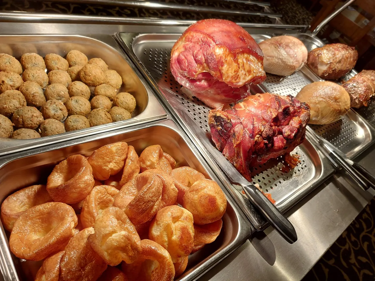 Yorkshire puddings, stuffing balls and roast joints at the carvery